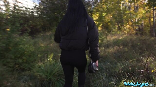 Снял училку итальянского на улице Праги