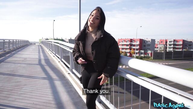 Снял училку итальянского на улице Праги