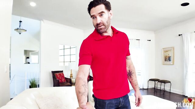 Падчерице нравятся мужчины Постарше (DadCrush)