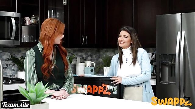 Горячая Игра Мачех Обменялись Пасынками
